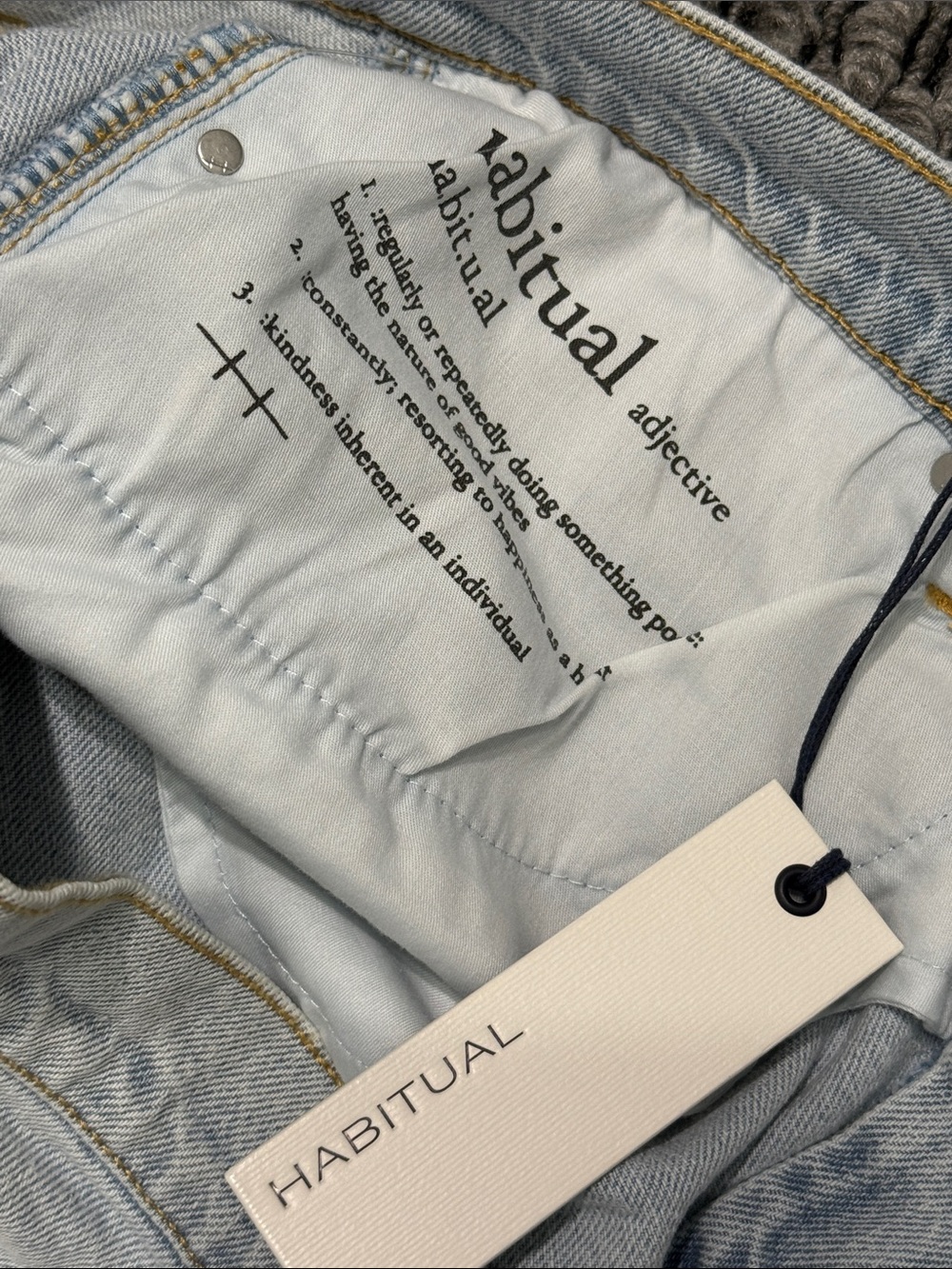 Habitual Hollis High Rise Wide Leg Jeans Sz 16 Light Wash Casual Classic NWT - Picture 5 of 7